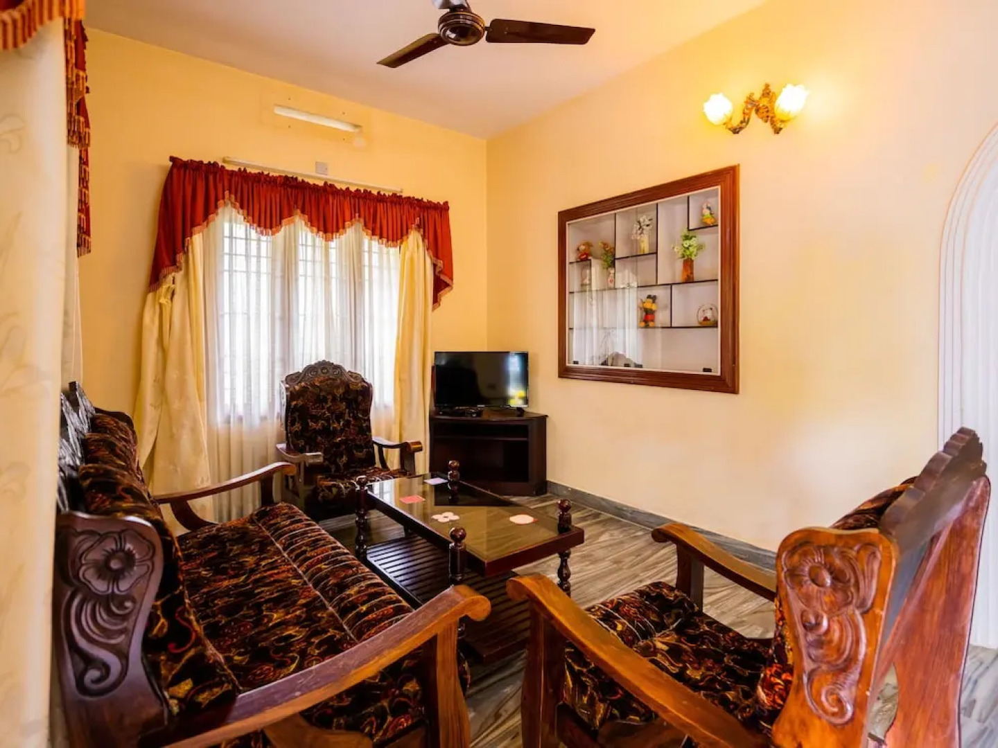 OYO 14172 Home Modern 2 BHK Palarivattam