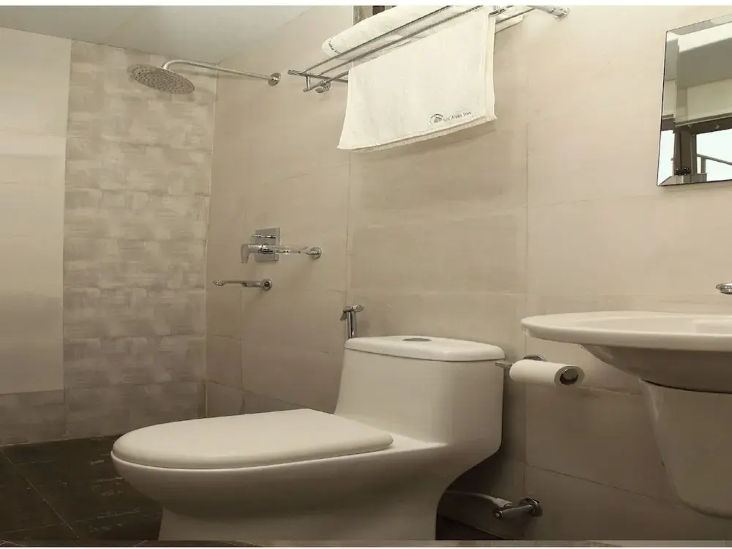 OYO 525 Hotel Aloka Inn