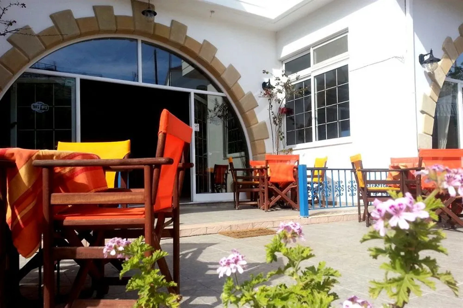 Effie's Dreams Holiday Studios