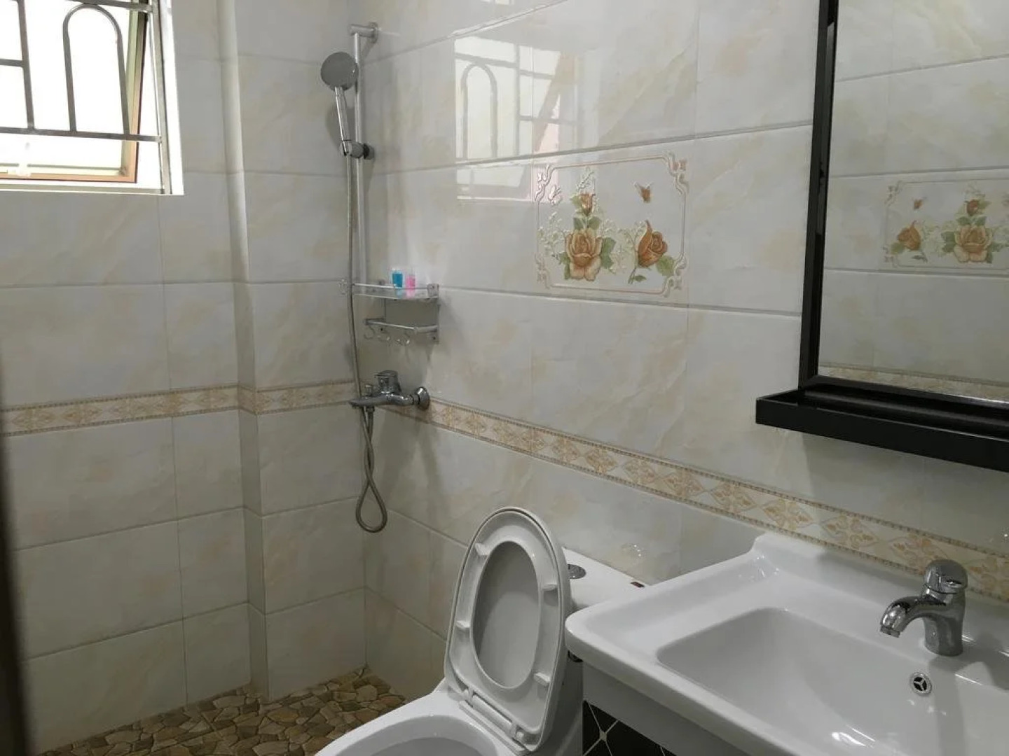 Shuangyuewan Happy Inn