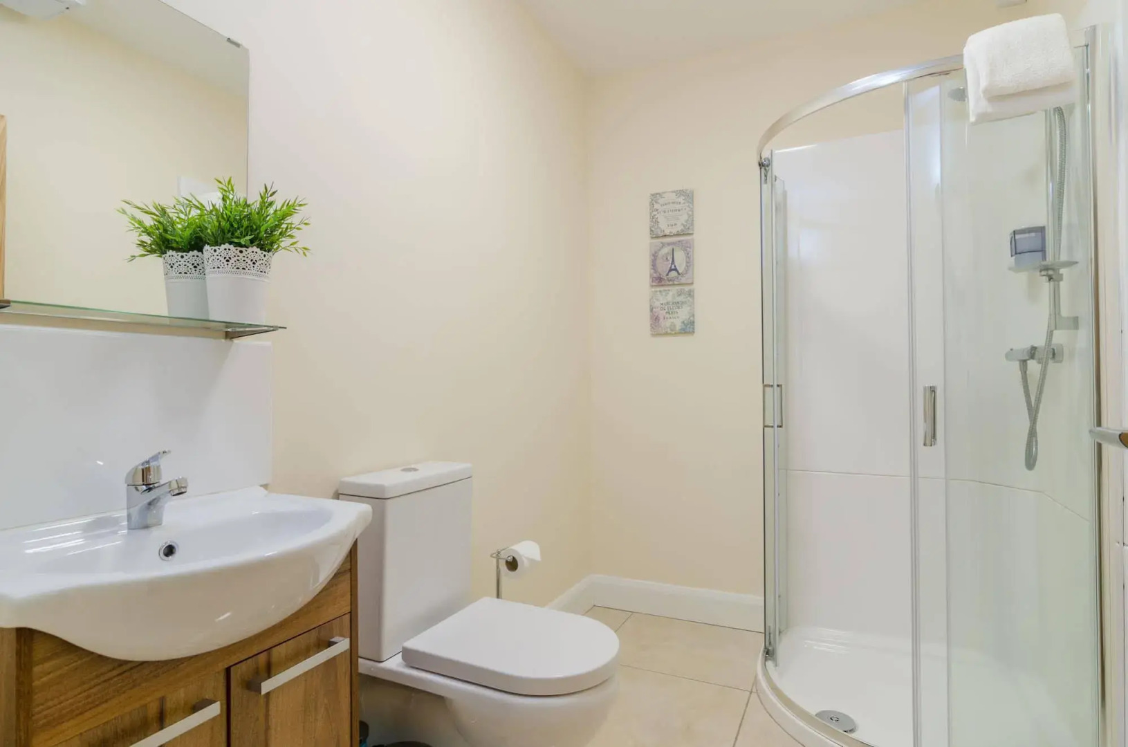 Giant Serviced Apartments