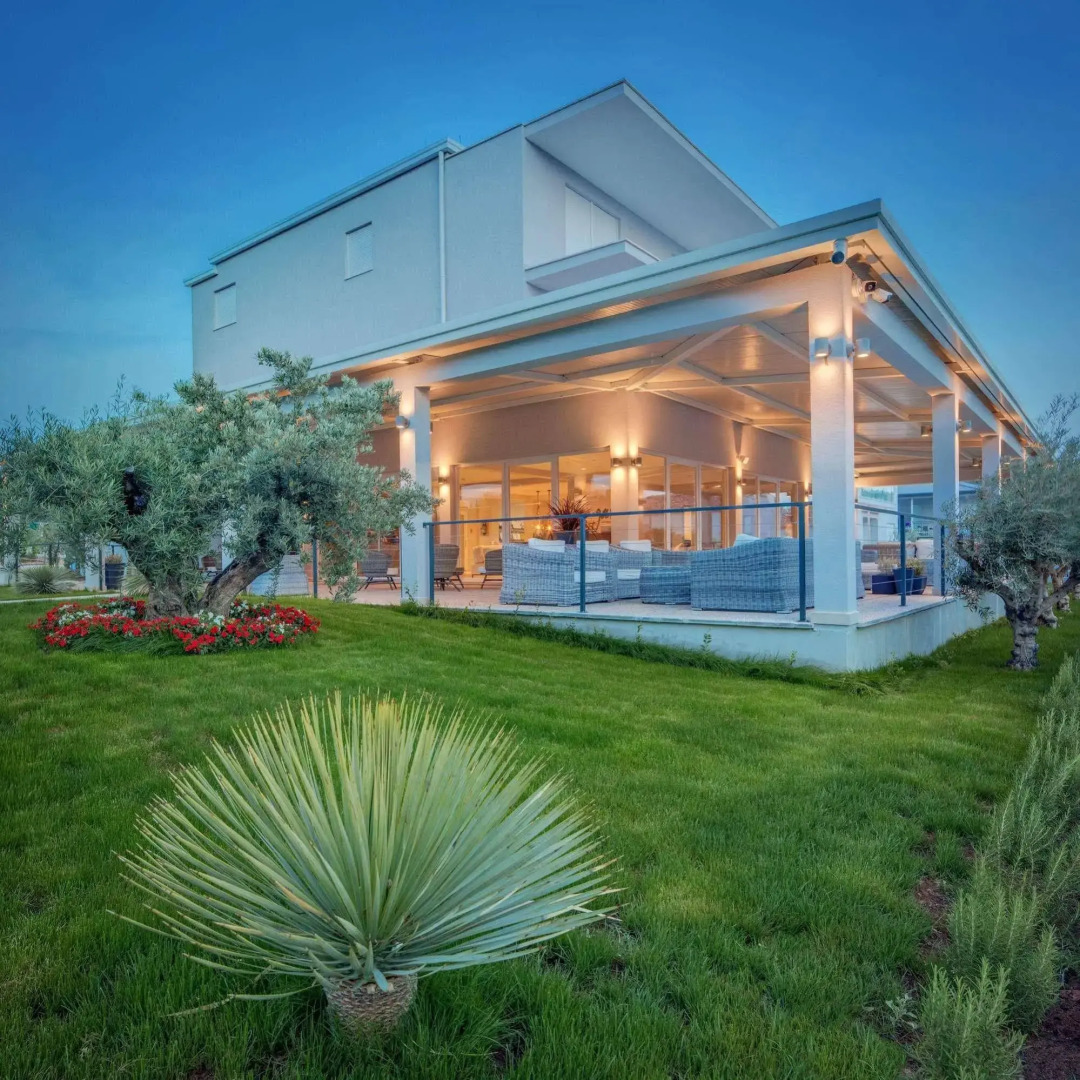 Gava Waterman Milna Resort