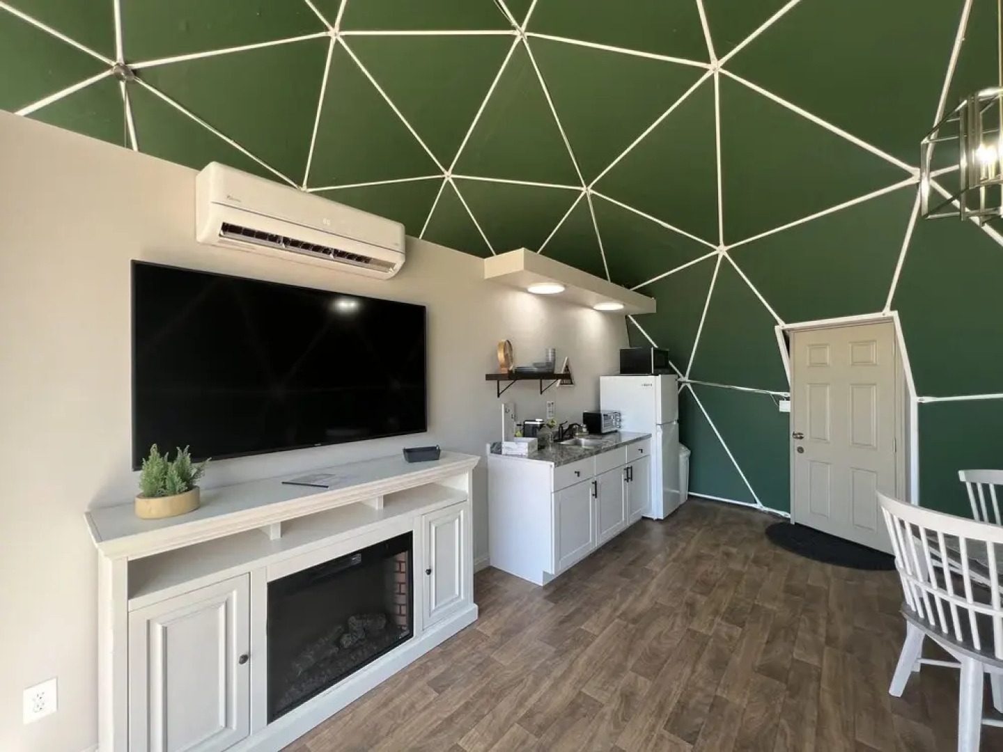 Bryce Glamp And Camp