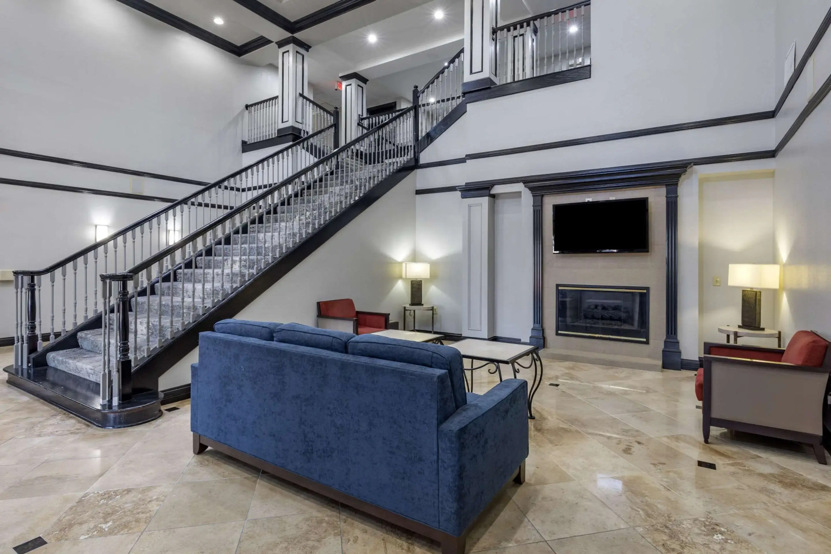 Quality Inn & Suites I-35 E / Walnut Hill