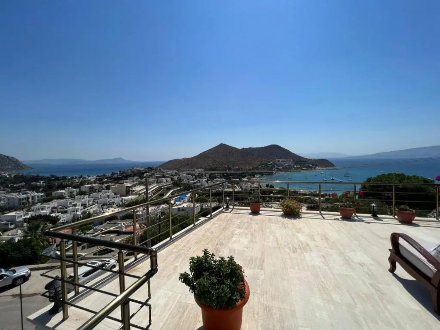 House Within 5 Min Walk to Beach in Akyarlar