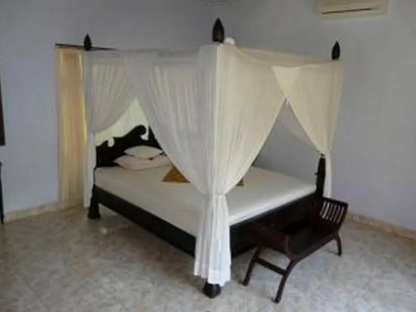 Bali Lege Beach Bungalows