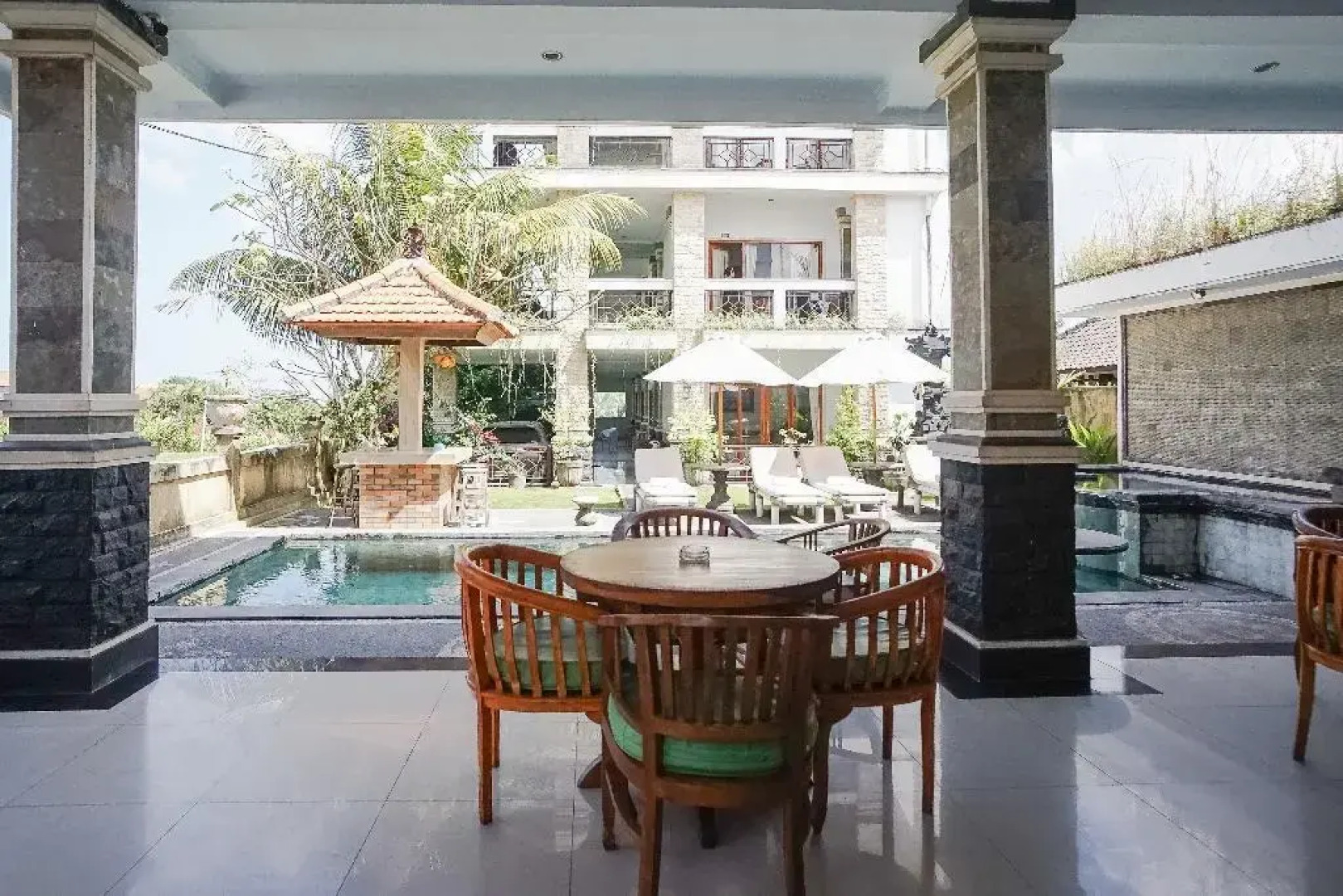 Agung Homestay Canggu By Zuzu