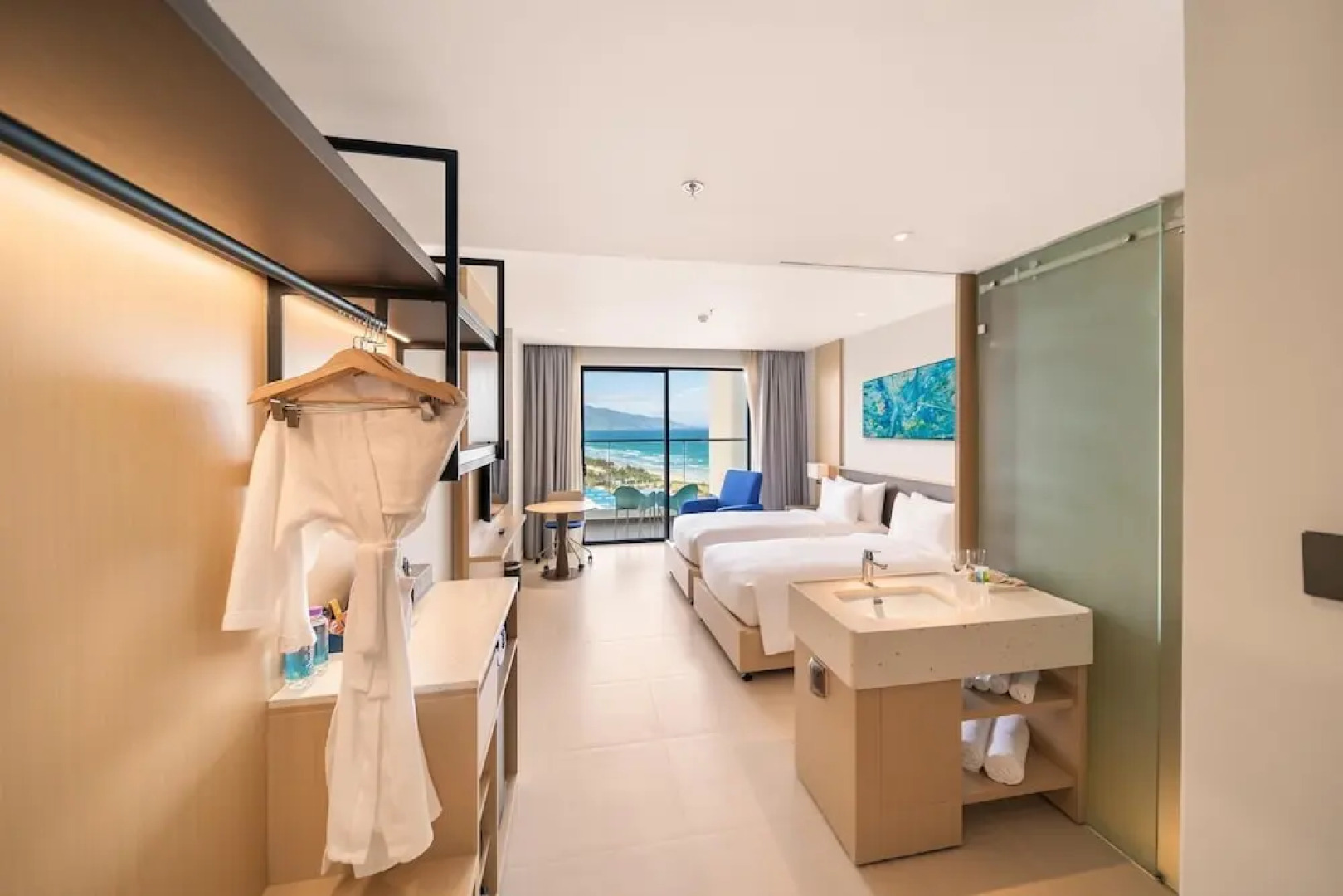 The Western Seaview Cam Ranh Condotel