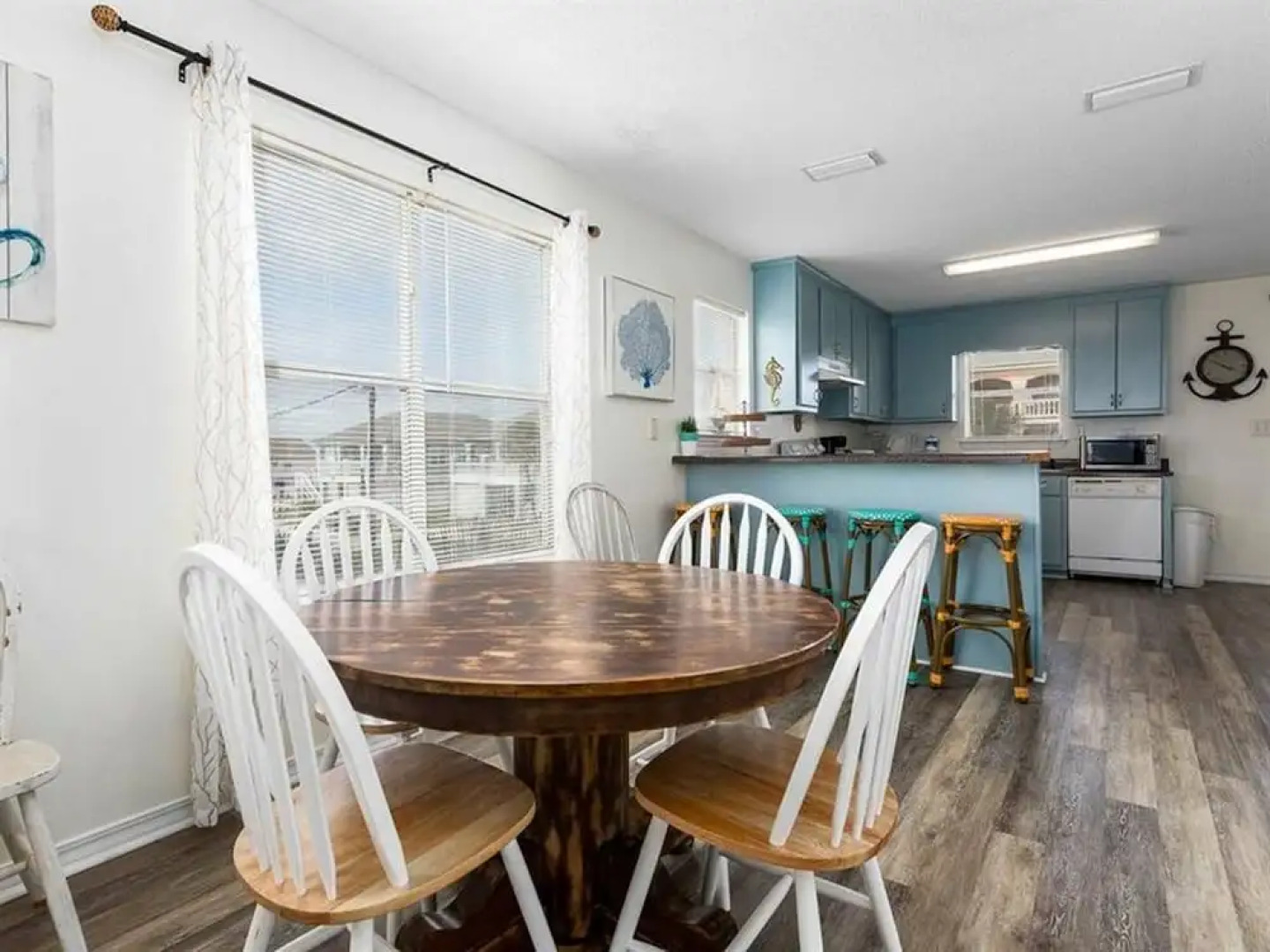 Sand Days West by Meyer Vacation Rentals