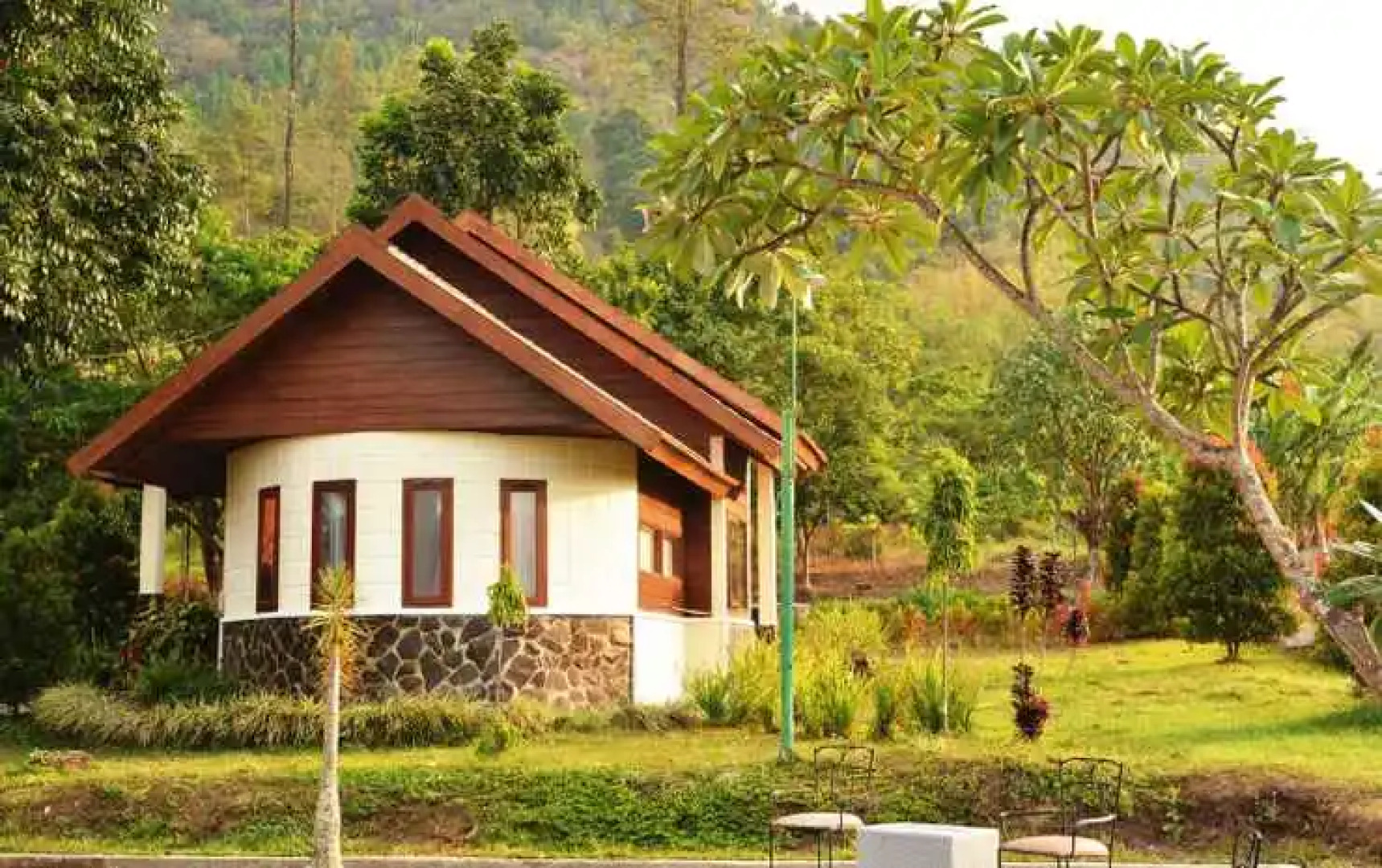 Foresta Resort Padusan Cottage Jasmine