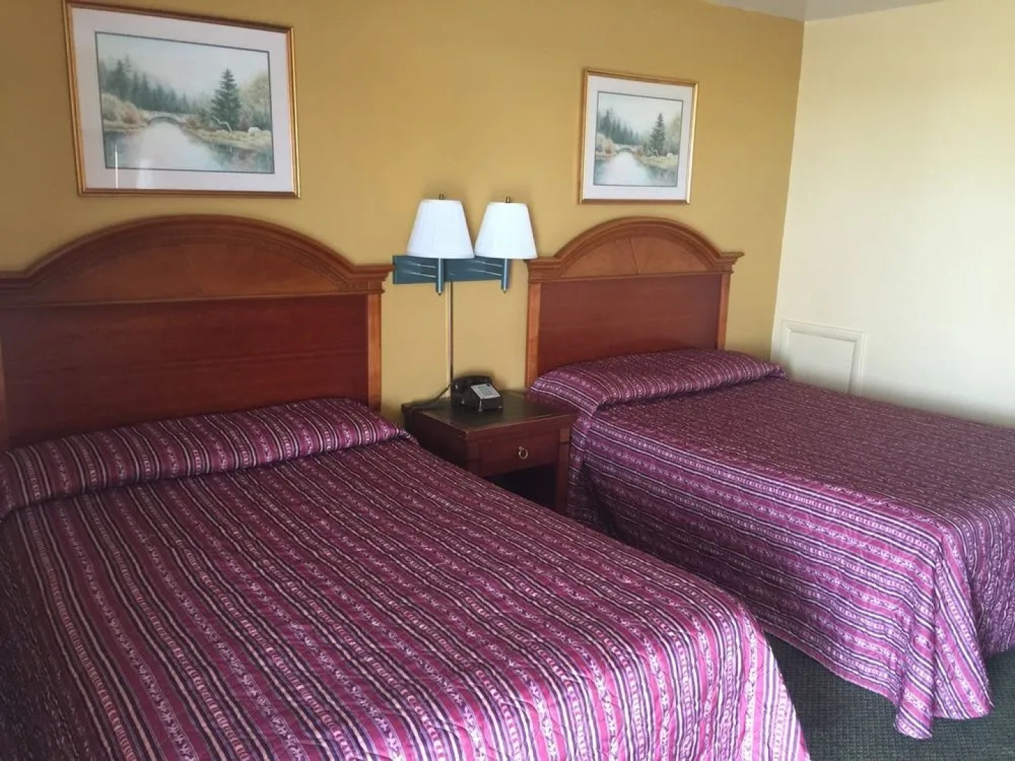 Americas Best Value Inn & Suites - East Toledo/Millbury