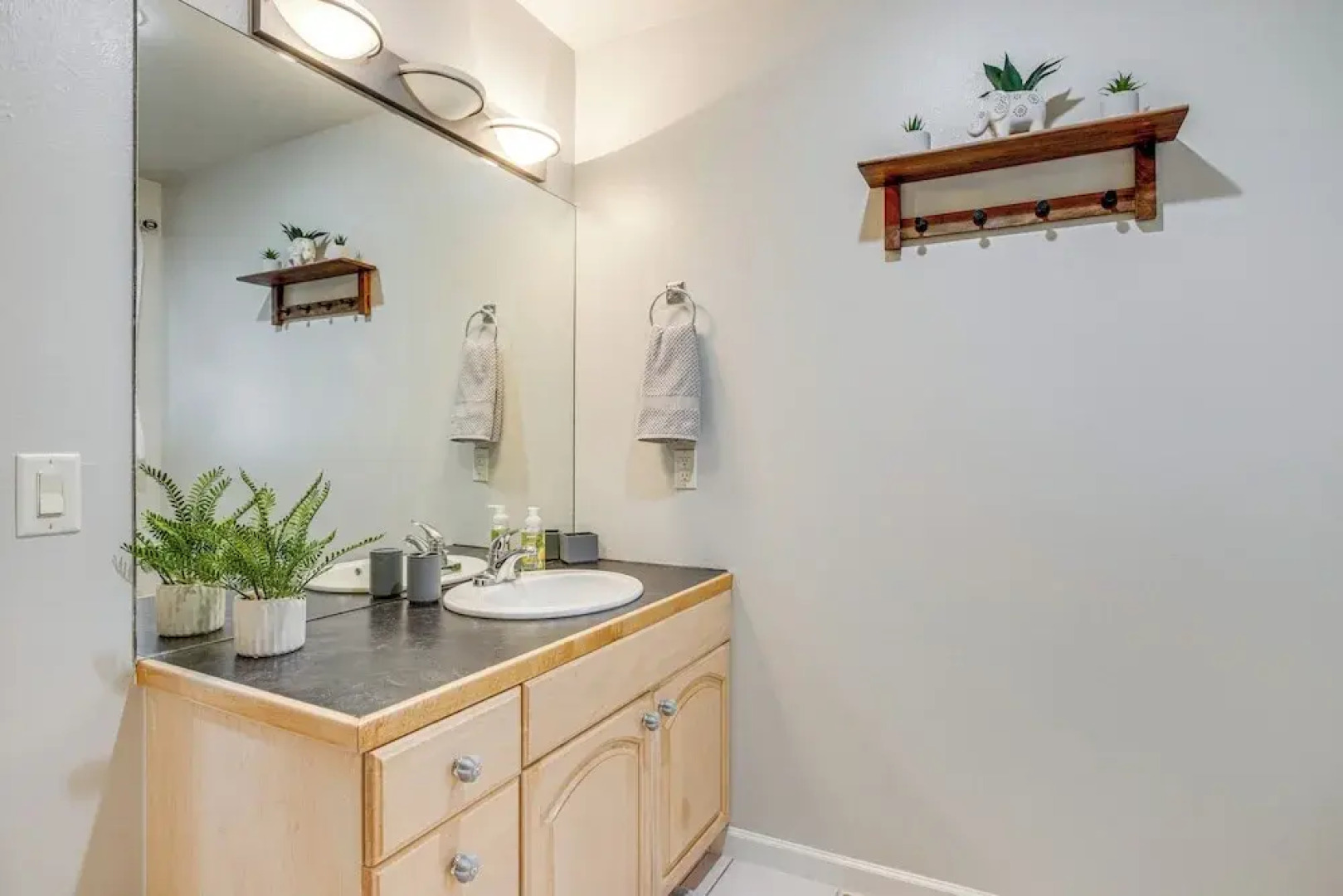 Walk to Casinos: Mtn-view Central City Home!