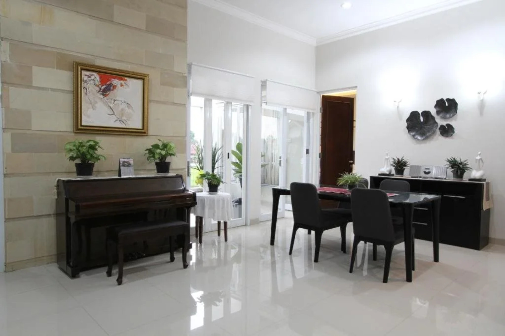 Natura Rumah Singgah Guest House