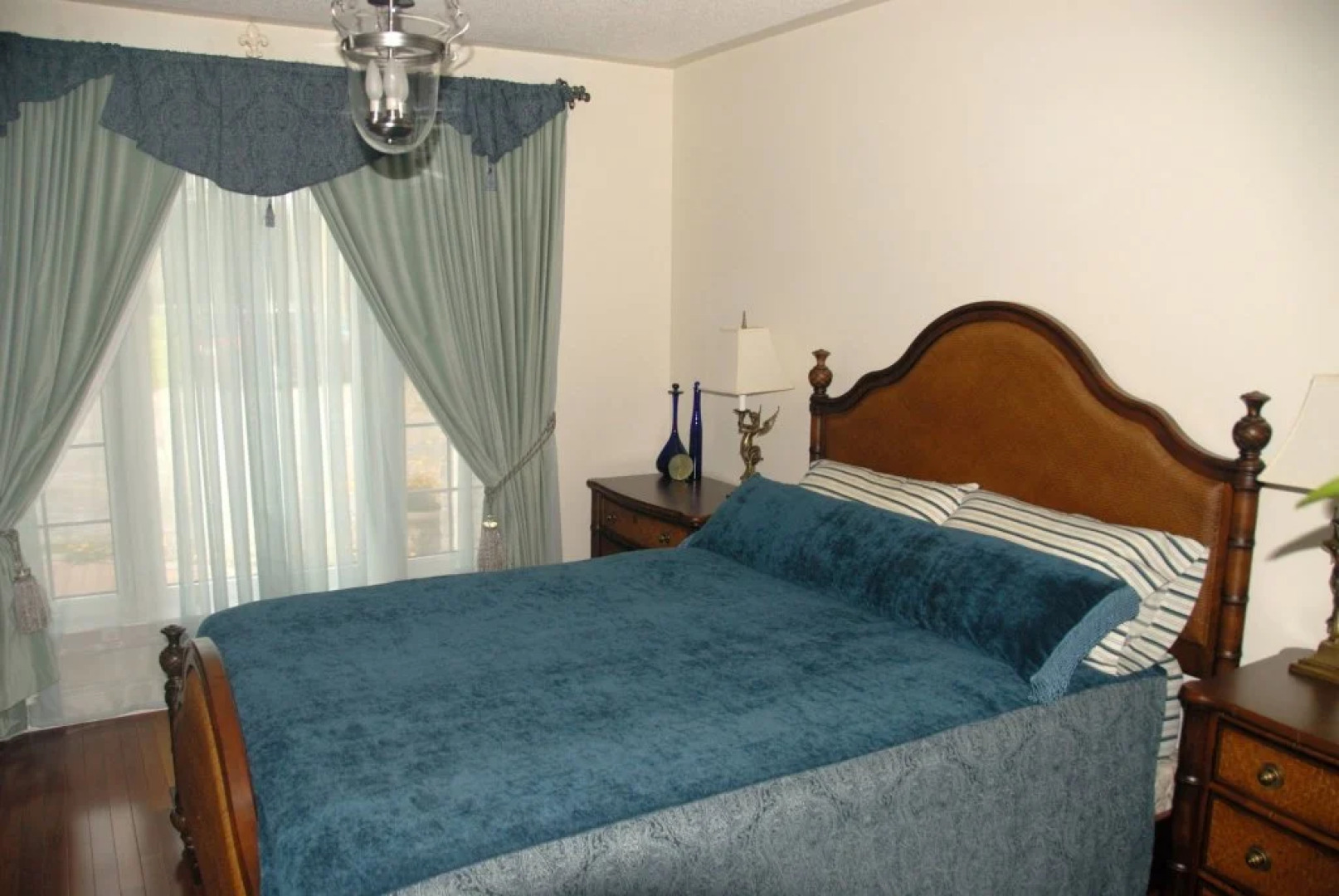 Pine Breeze Bed and Breakfast