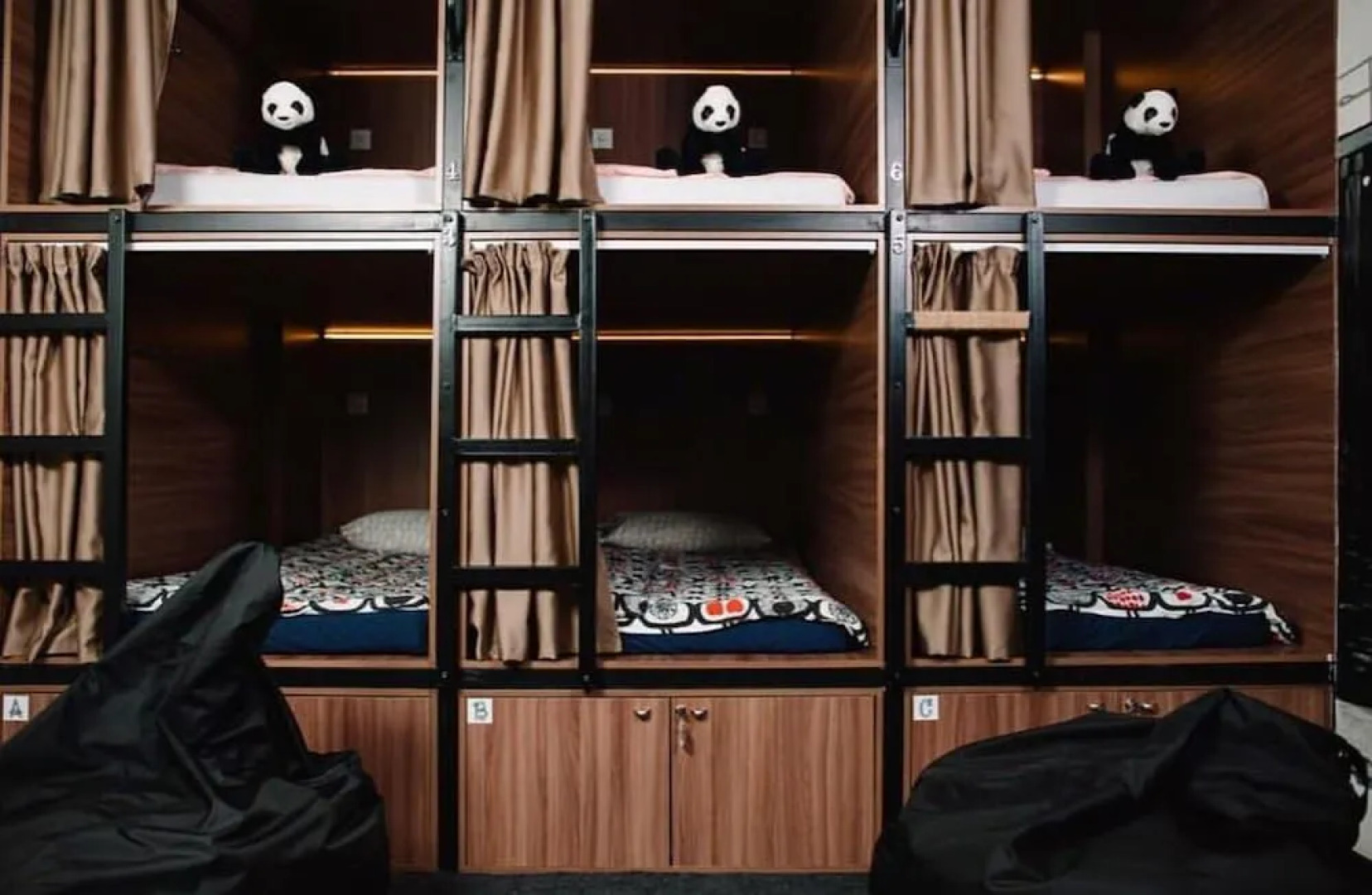 Anchor Park Capsule Hostel