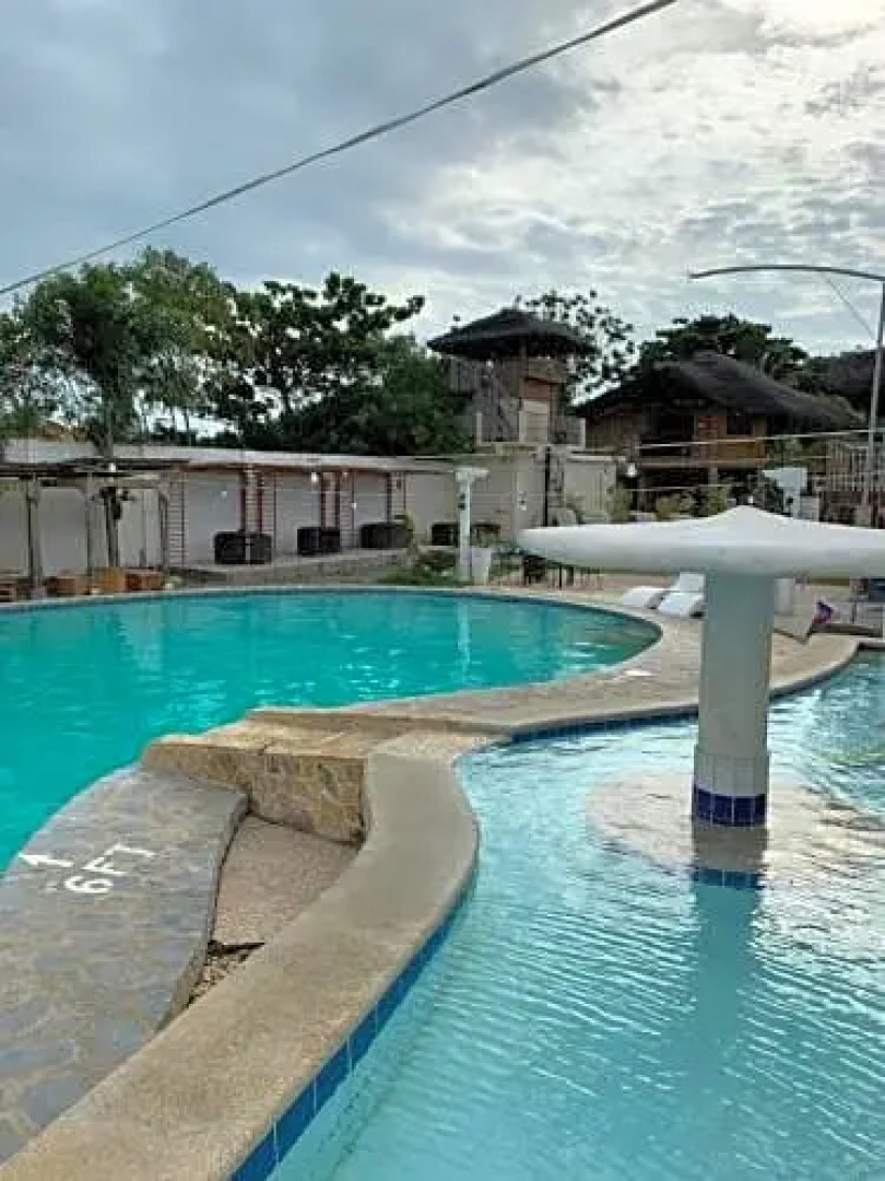 7-AR Golden Beach Resort