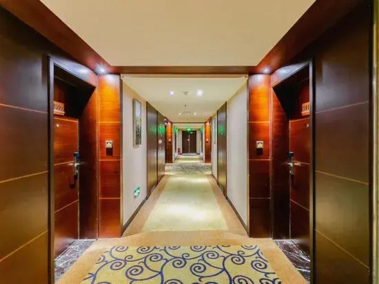 Qingshen Hotel