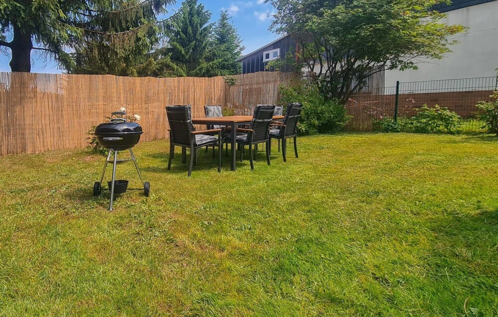 Beautiful Home in Neuhaus A.r. OT Steinh With Wifi and 2 Bedrooms