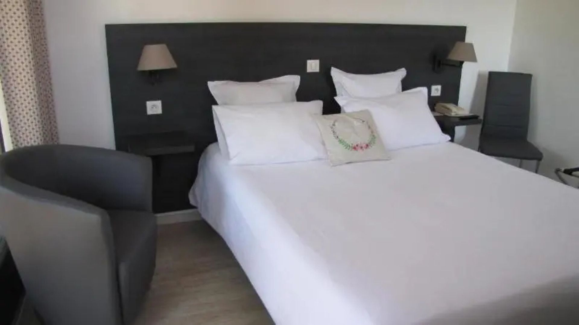 Logis Hotel Restaurant Annecy Nord / Argonay