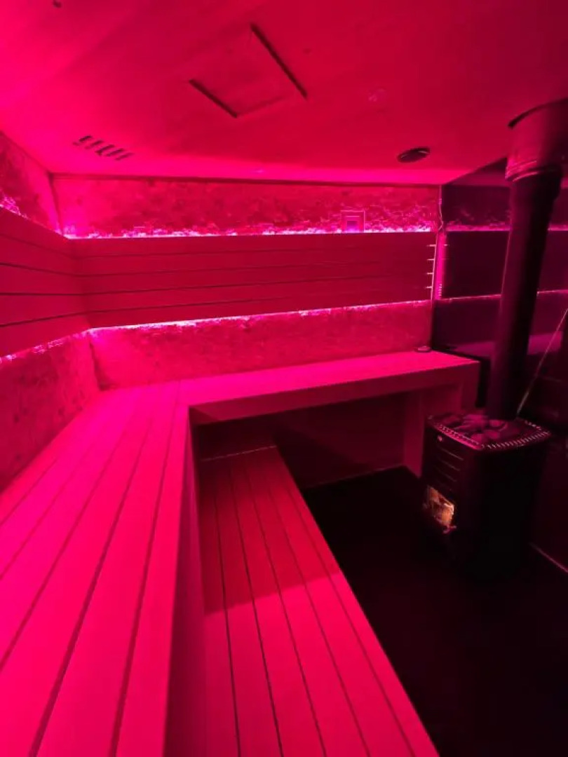 Luxurious Family Villa with swimmingpool big garden and jacuzzi