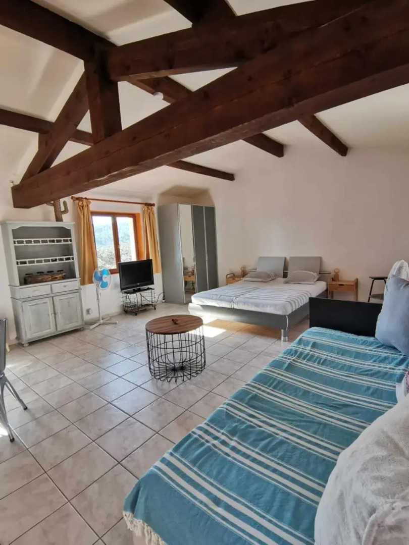 Gites Colline De Sollies