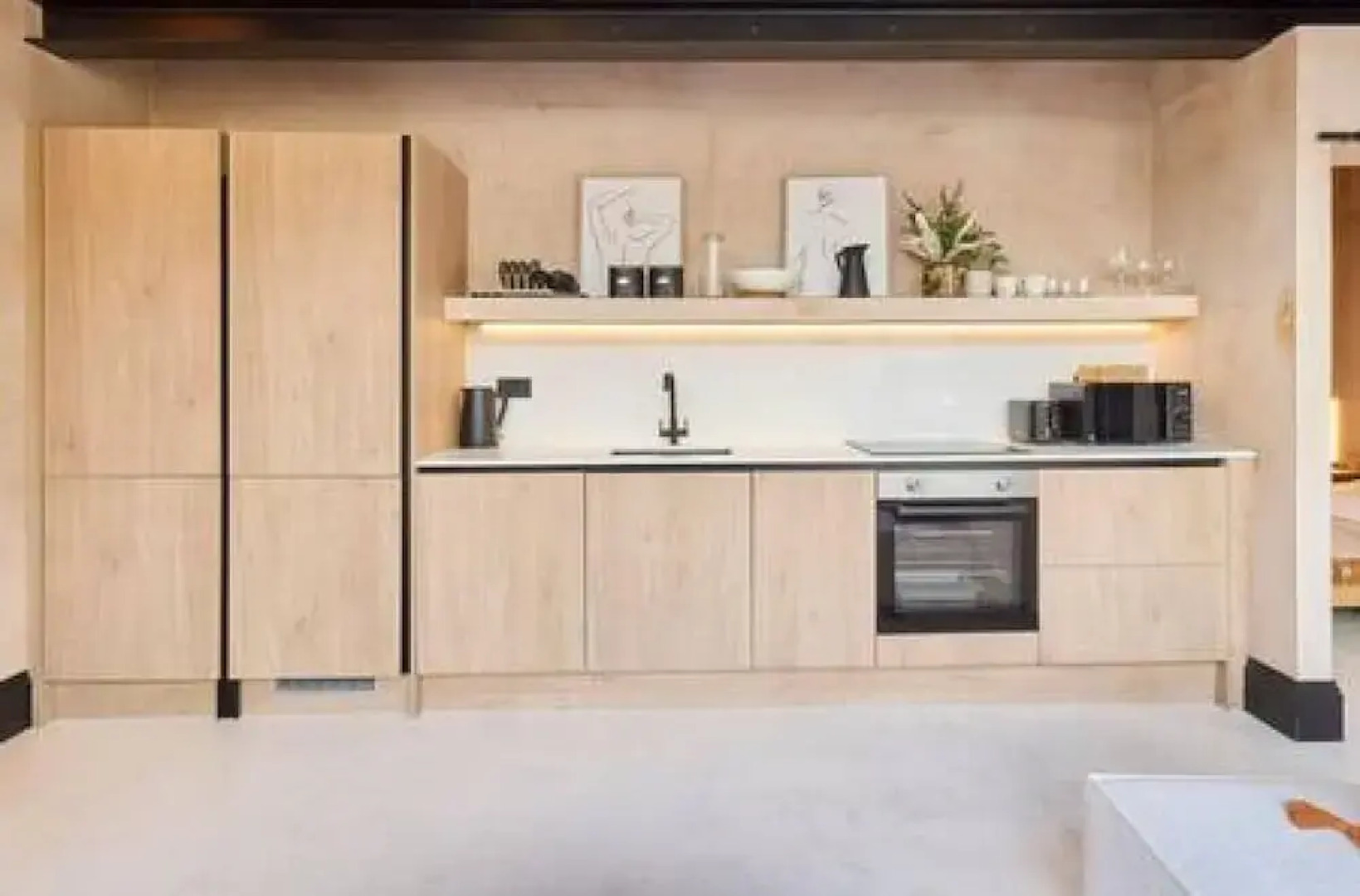 Host Stay Faversham Studio