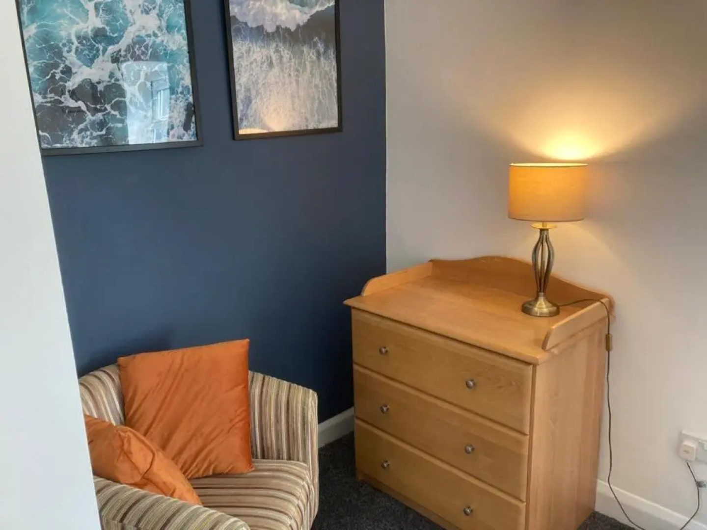 Cosy 2-bedroom House in Widnes Sleeps 4