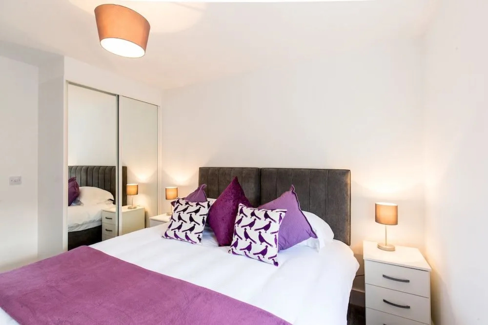 Abodebed - Oval View