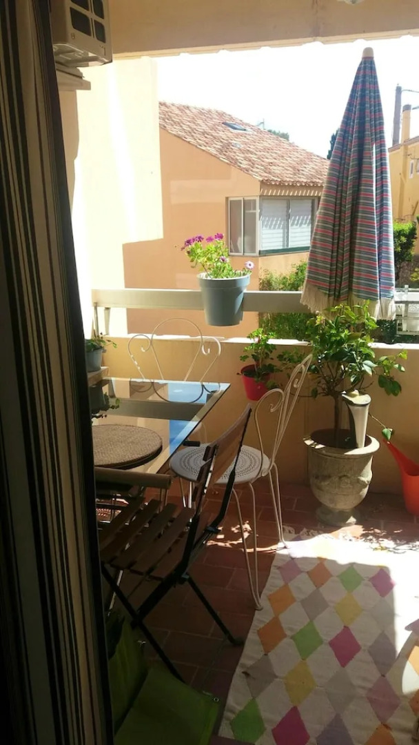 Studio in Bandol, With Furnished Terrace - 300 m From the Beach