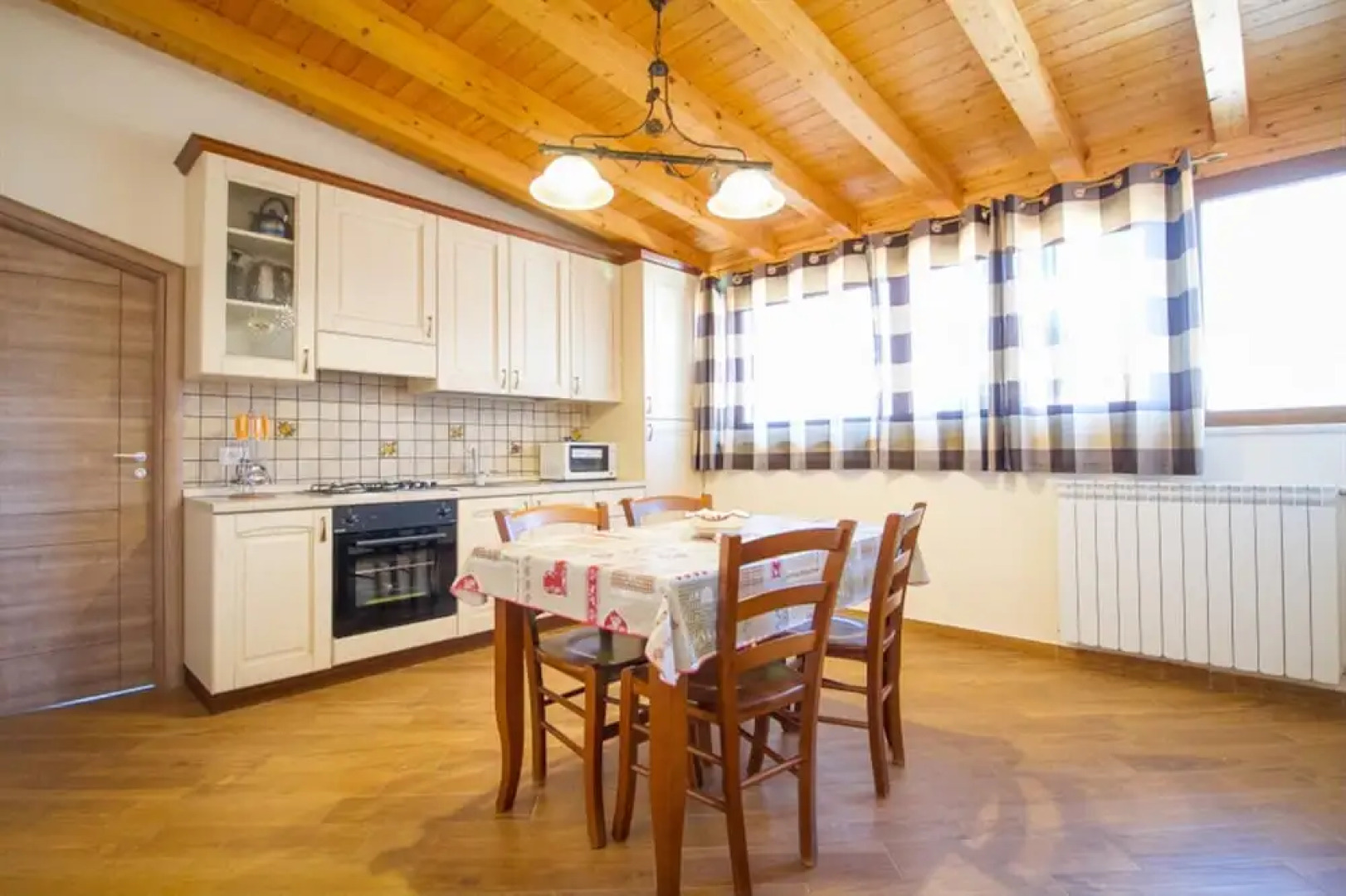 Etna Royal View - Mansarda Luxury Suite