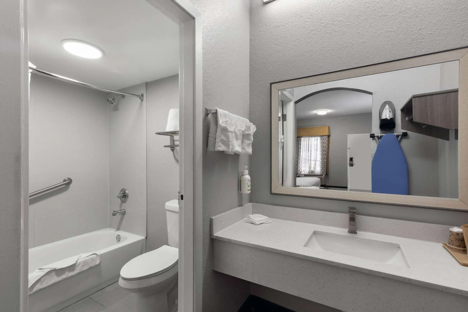 Baymont by Wyndham Mobile/Tillmans Corner