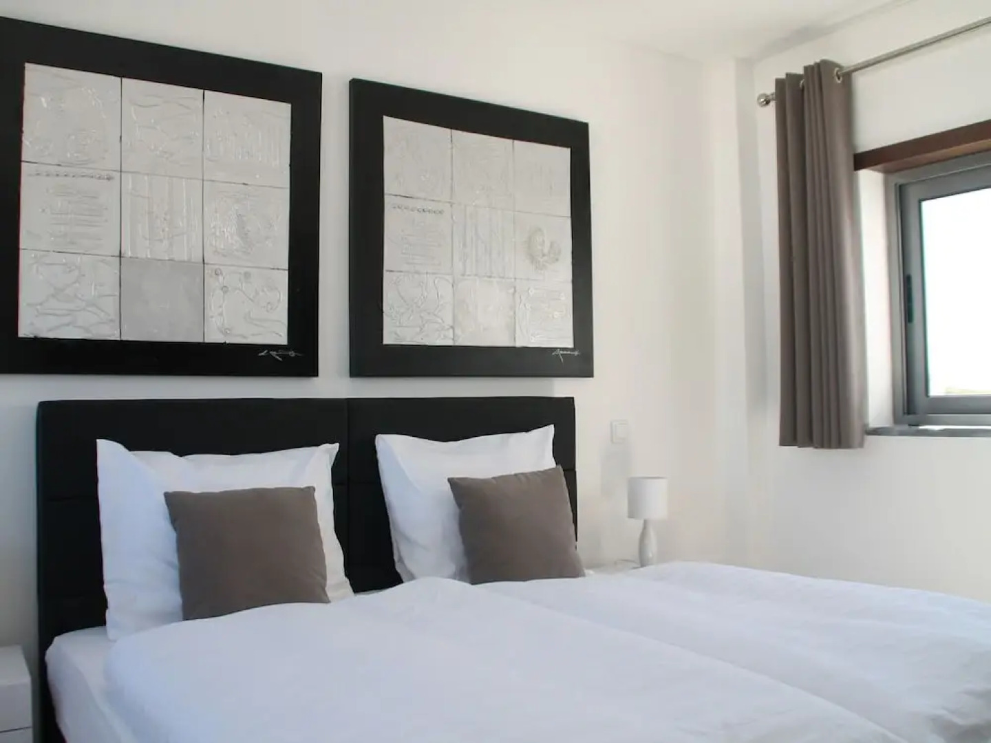 Super Luxury Villa With a Private Pool and Game Room, About 400 m From the Ocean