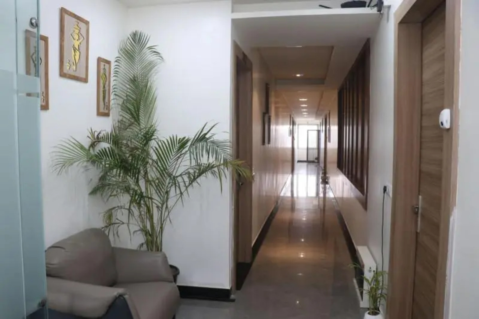 The Hotel Royal Jewel