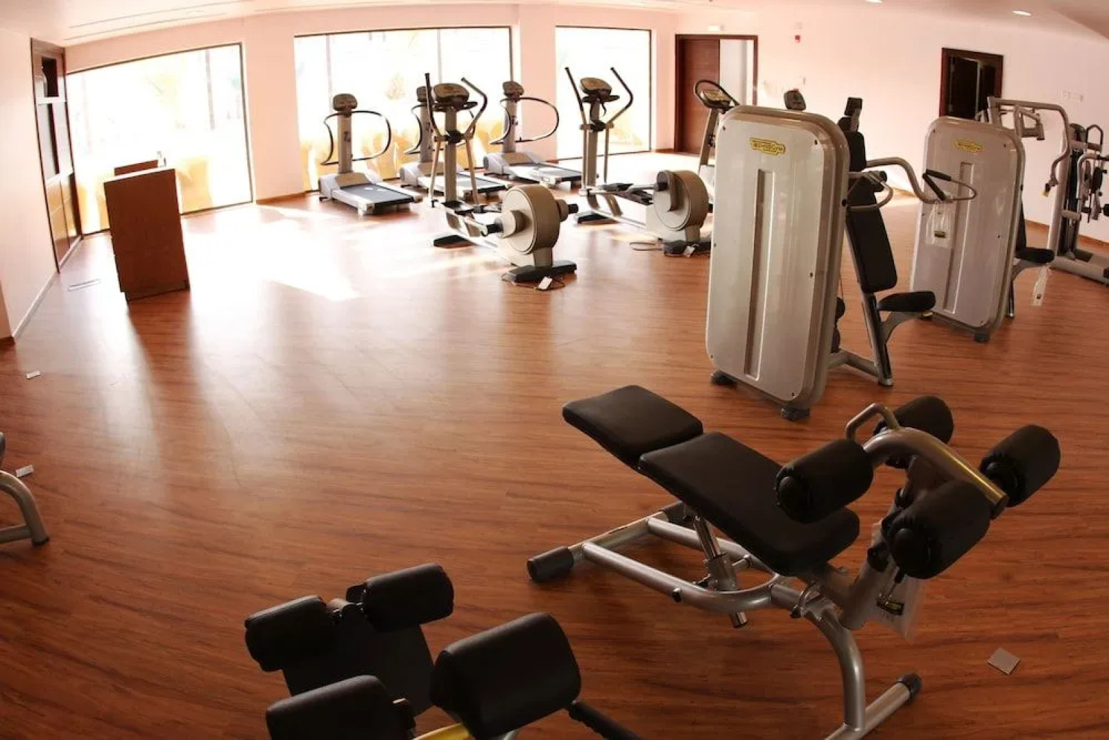 Lagoon Hotel & Resort