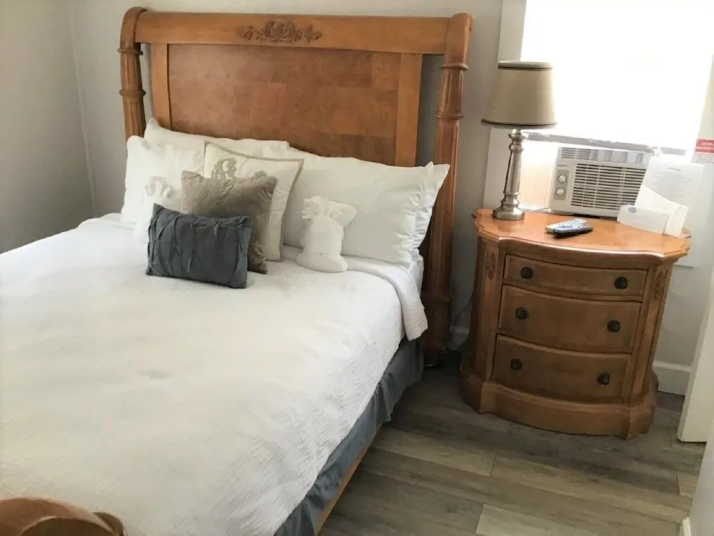 Cottage by the Sea by Beachside Management