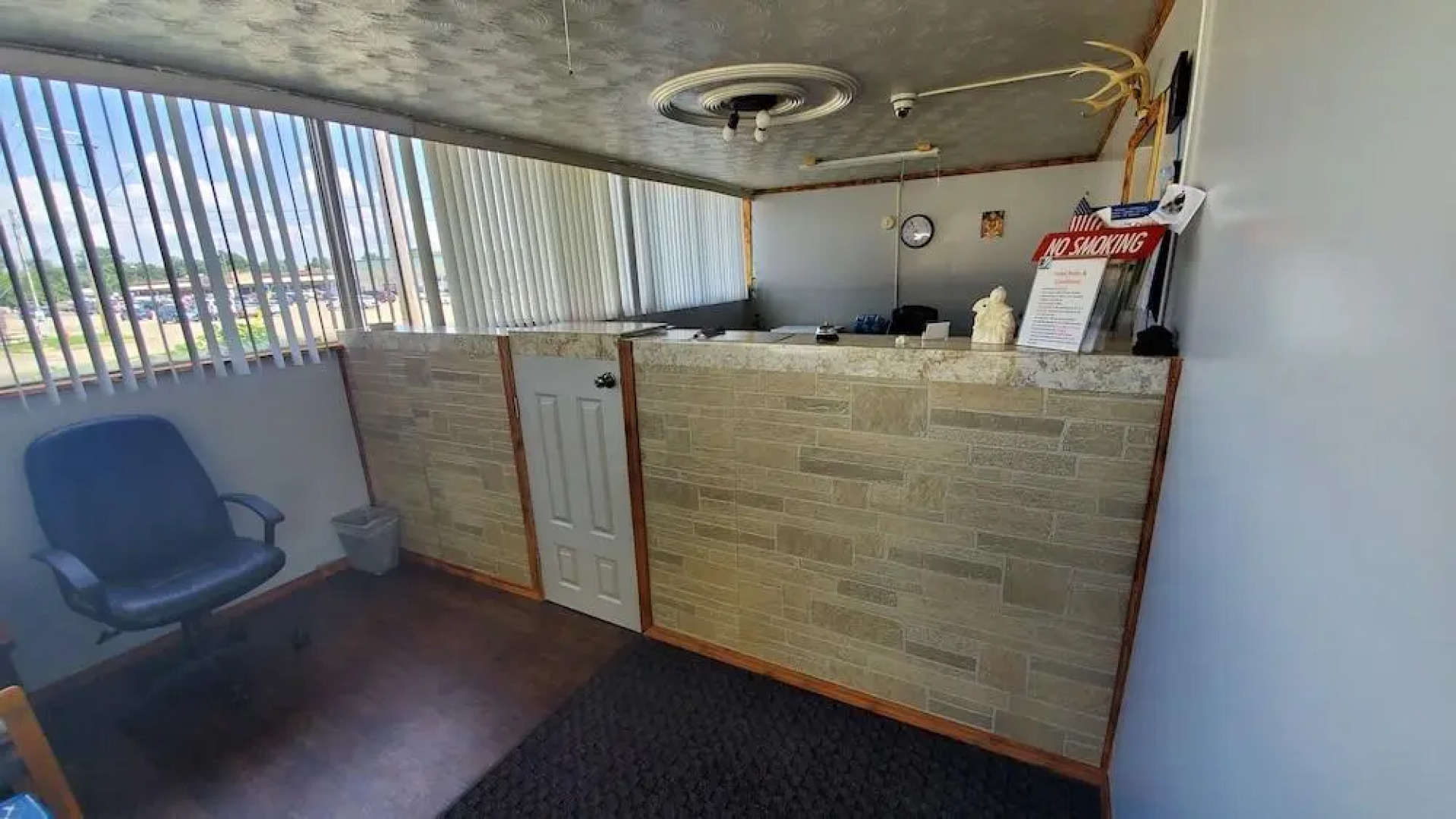 Marion Gray Plaza Motel