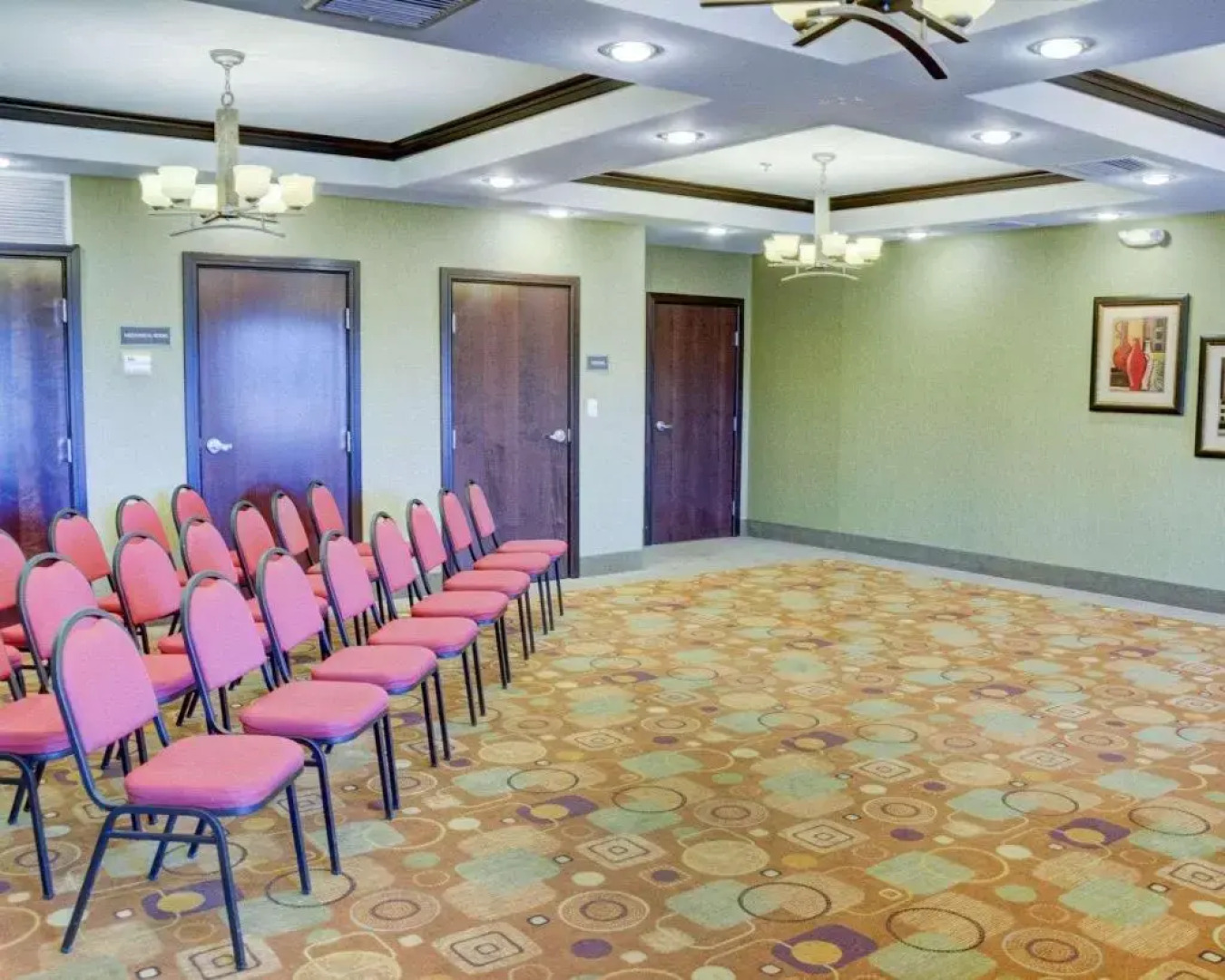 Comfort Inn & Suites Russellville I-40