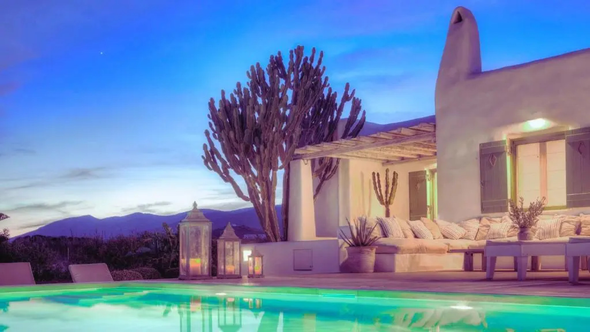 Quality Brand Villas - Maria Paros - A Unique & Luxurious Villa - Beach in Walking Distance