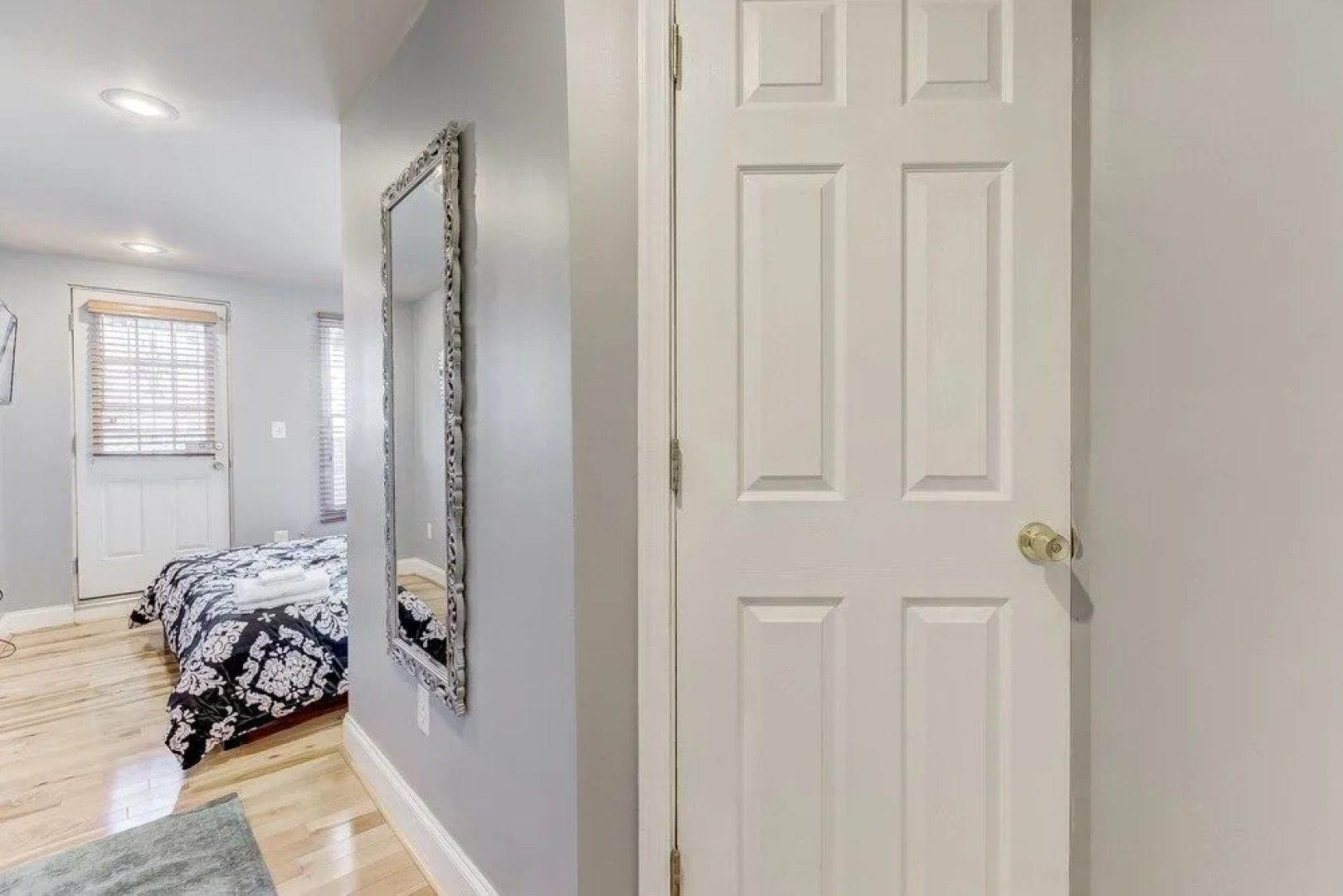 Upscale Home W/rooftopdeck&parking Near Stadiums