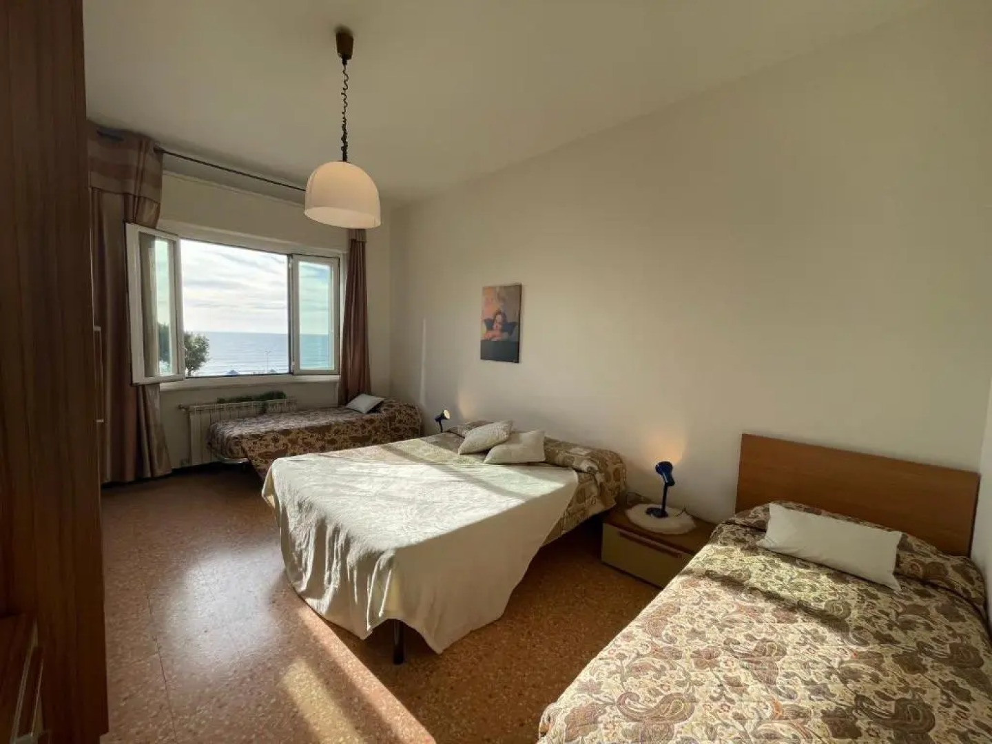 Piazza Doria 3 e 4 Locali Di fronte al Mare