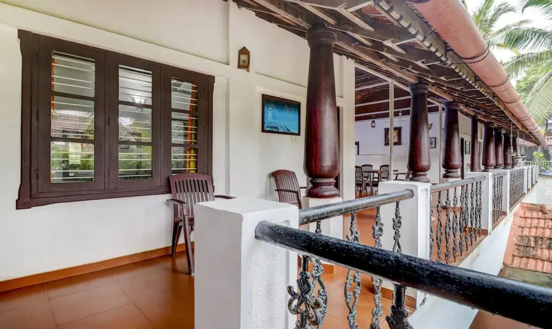 Shirleys Beach Hotel