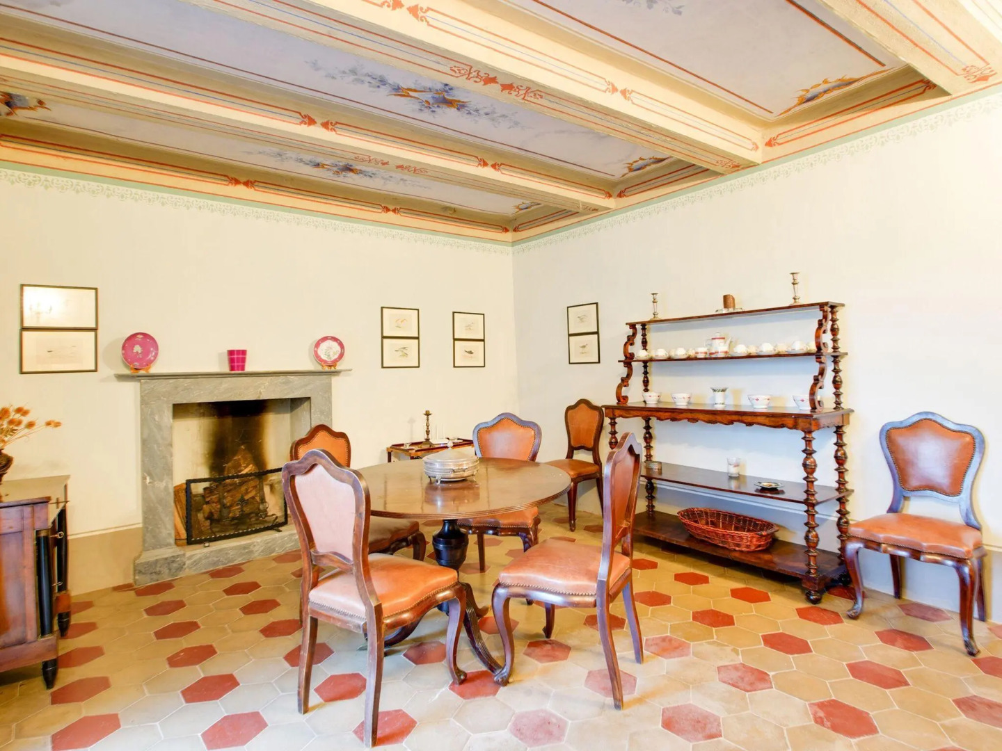 Rustic Villa in Sermugnano with Swimming Pool