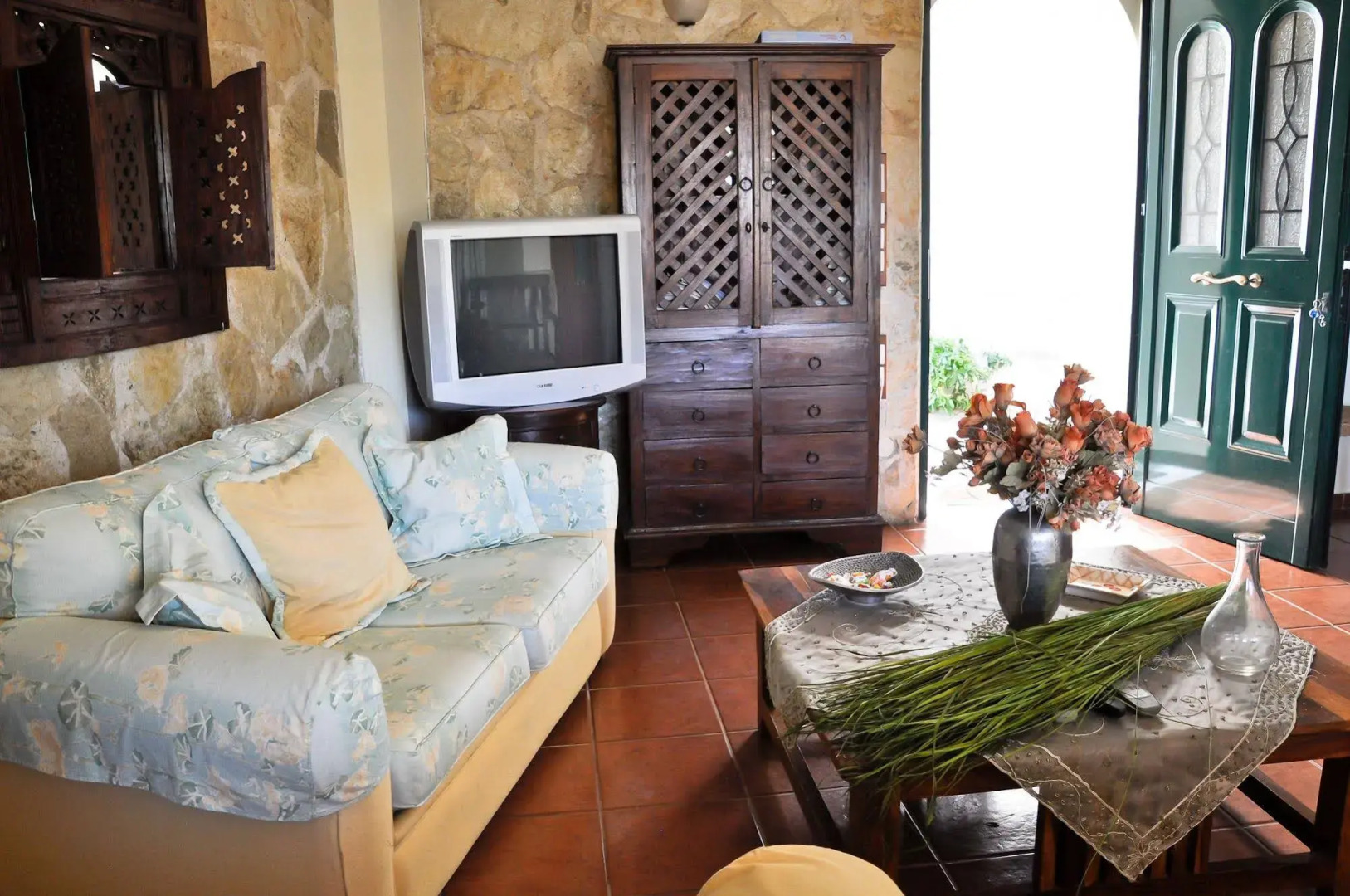 Orsalia Luxury Suites