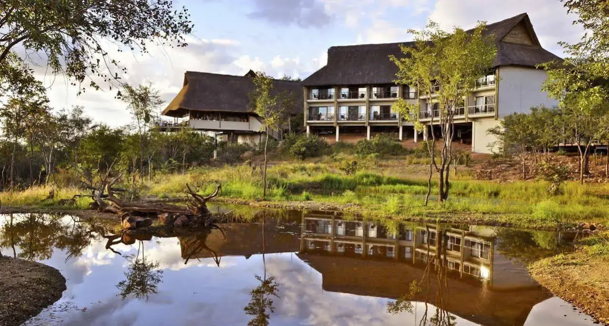 Victoria Falls Safari Club