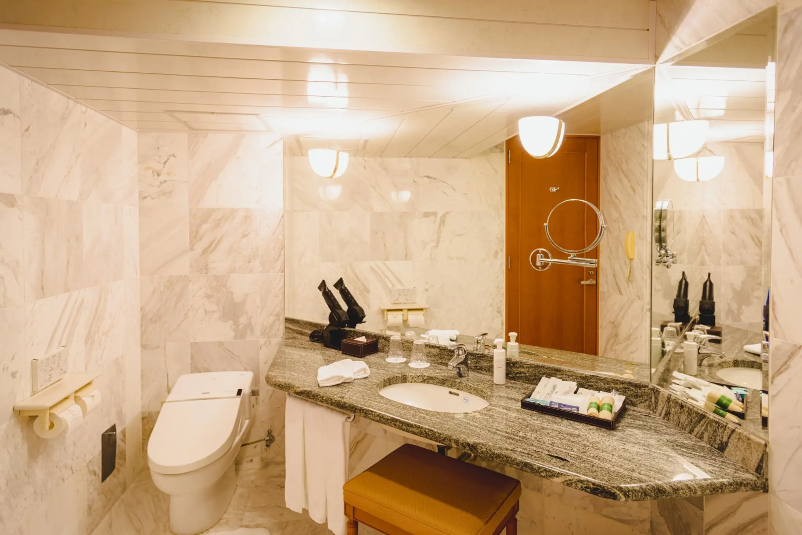 Oriental Hotel Okinawa Resort & Spa