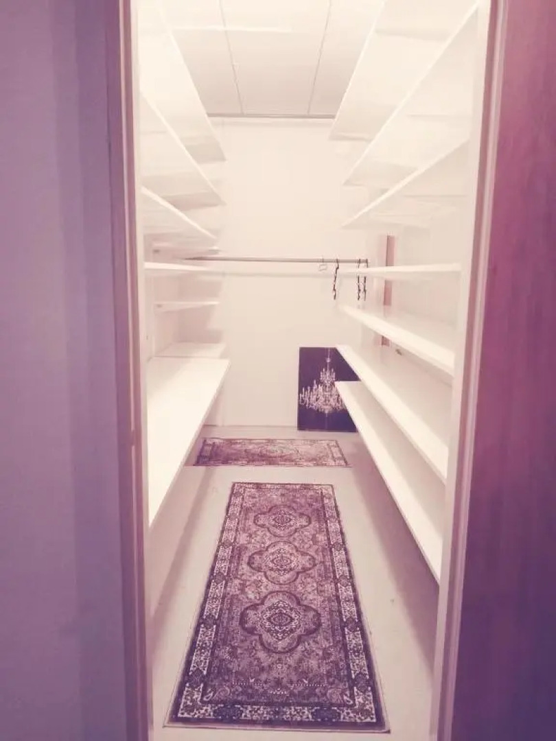 Tilava omakotitalo lähellä palveluita