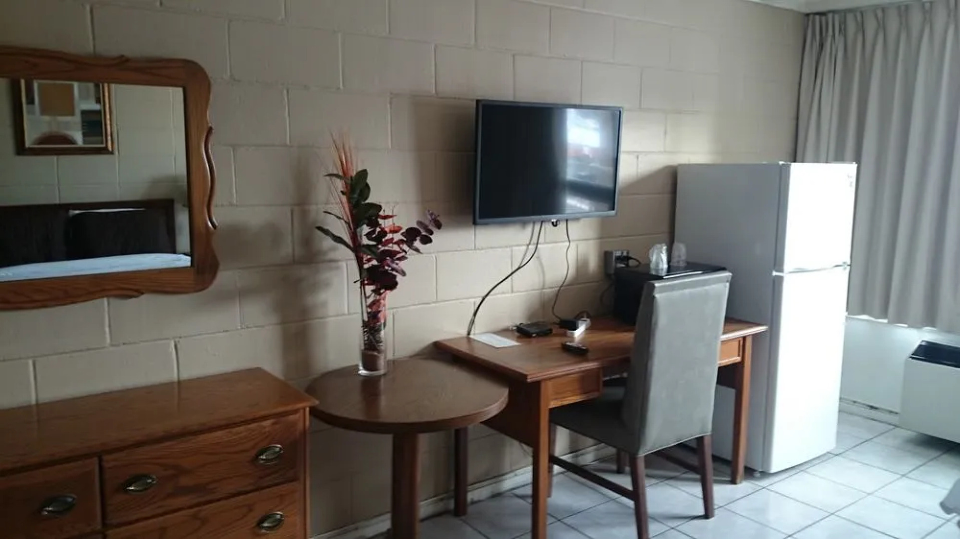 Richmond Plaza Motel