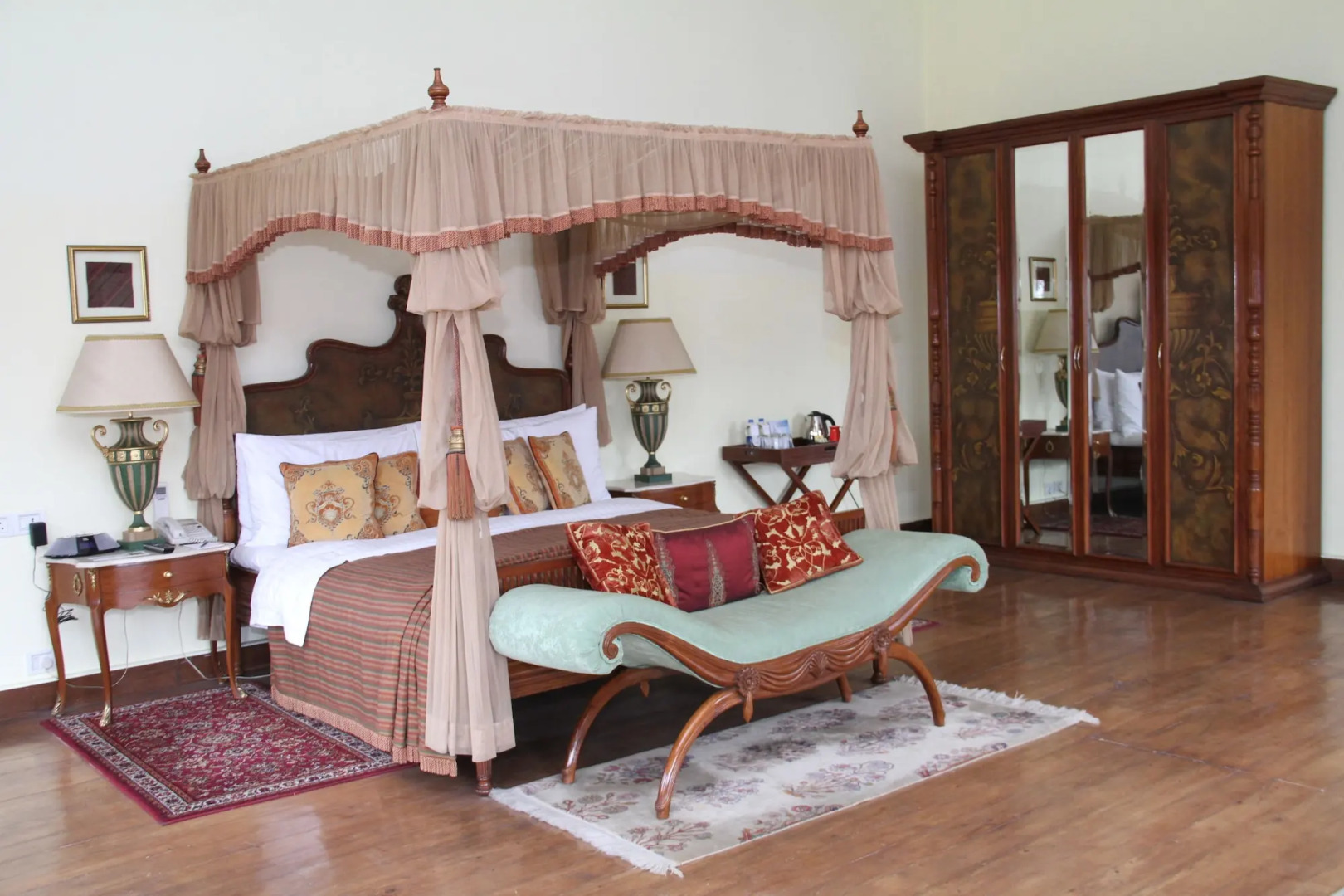 The Lalit Grand Palace Srinagar