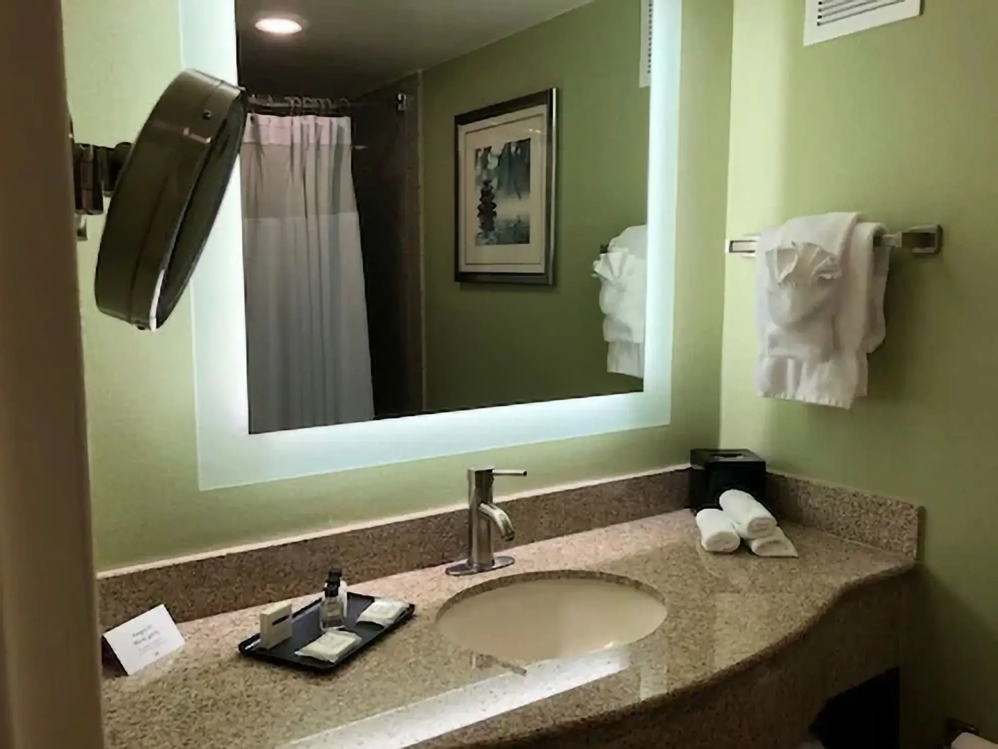 Crowne Plaza Virginia Beach Town Center by IHG