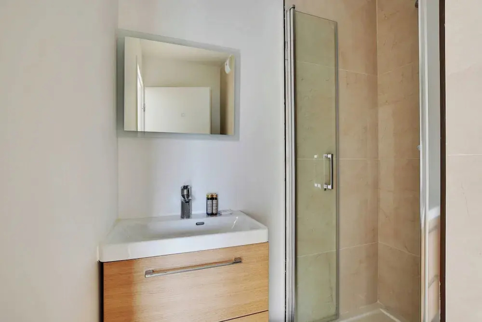 Chic Duplex With Rooftop -3bd/6p- Nogent-sur-marne